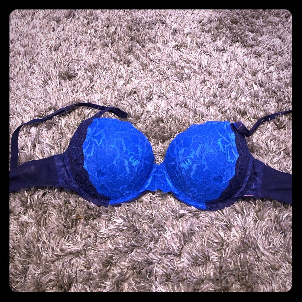 PINK bra
